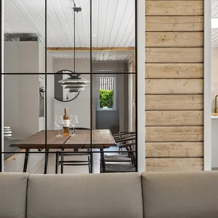 Luxury Retreat Surrounded By Nature Vakantiehuis *