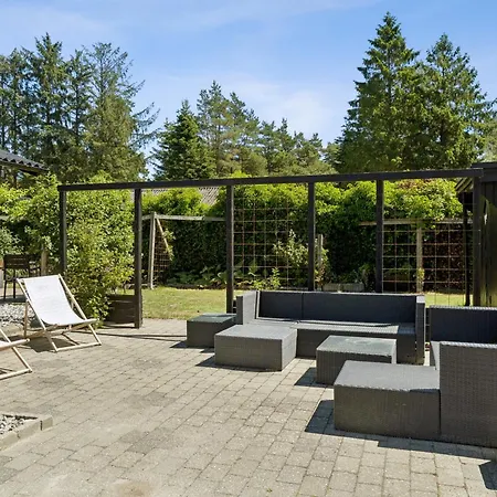 בית נופש Luxury Retreat Surrounded By Nature Rønde